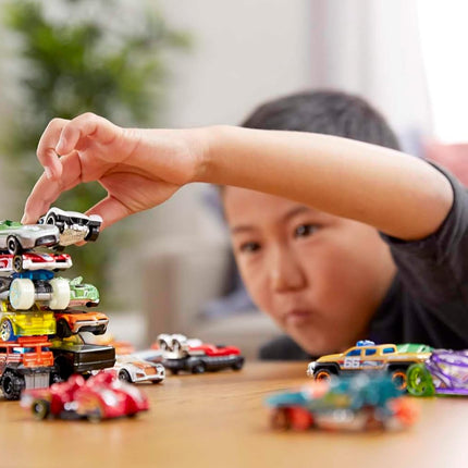 Hot Wheels Toy Cars & Trucks 20-Pack, Set of 20 1:64 Scale Vehicles for Play or Display, Instant Collection (Styles May Vary)