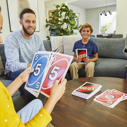 Mattel Games Giant UNO Card Game for Kids, Adults & Family Night with Oversized & Features for 2 to 10 Players